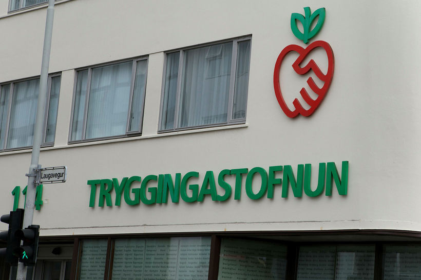 Varðar búsetuskilyrði í lögum um almannatryggingar.