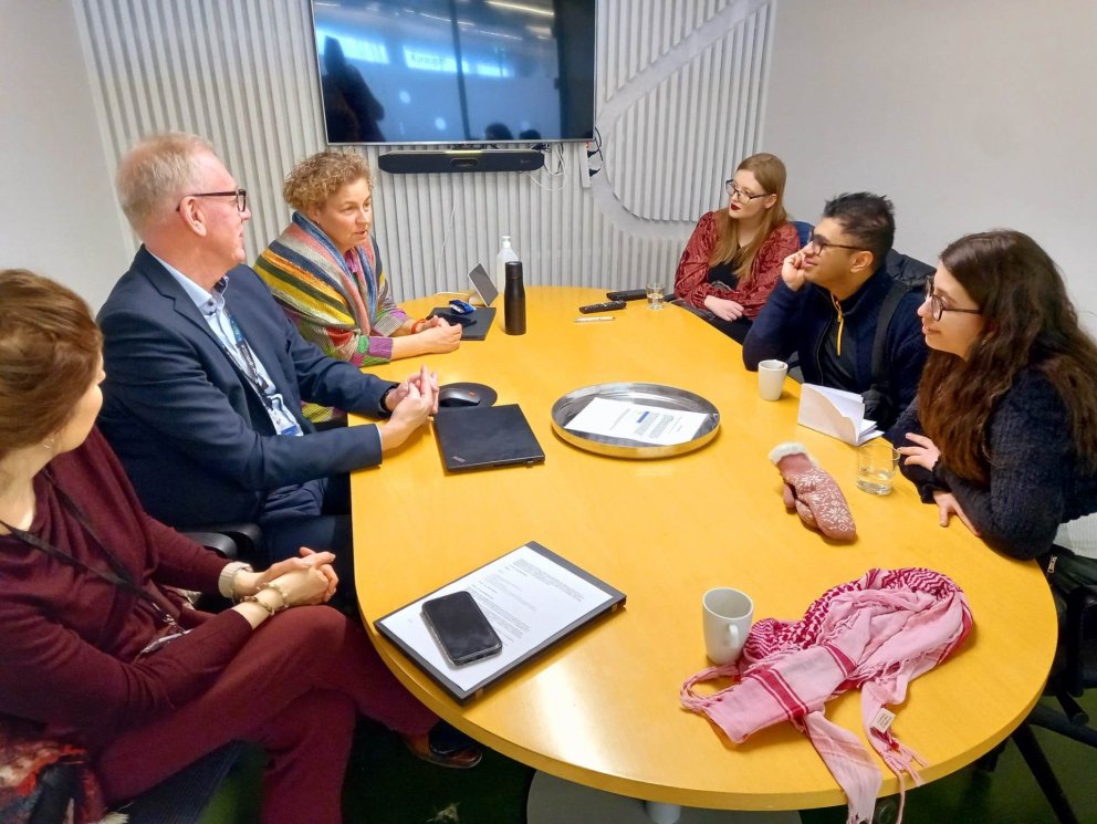 Starfsnemar Þroskahjálpar hittu fulltrúa félags- og vinnumarkaðsráðuneytis. Á myndinni má sjá Guðrún…