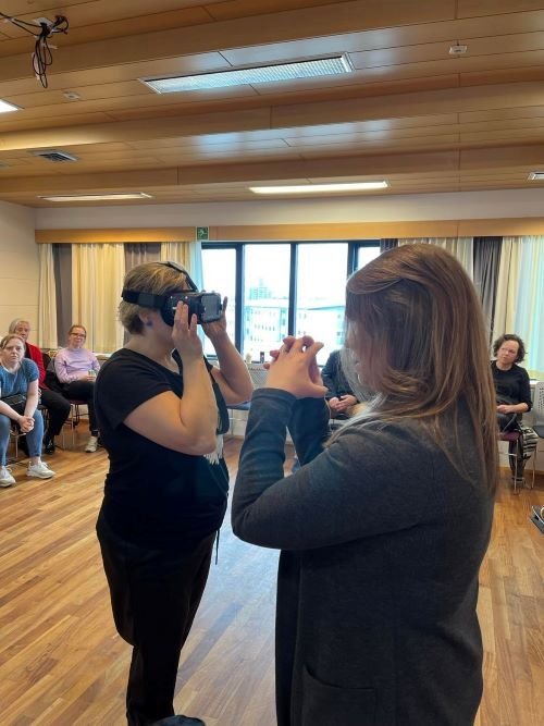 Í heimsókninni var farið yfir hvernig tækni getur nýst í að auka aðgengi fatlaðs fólks.