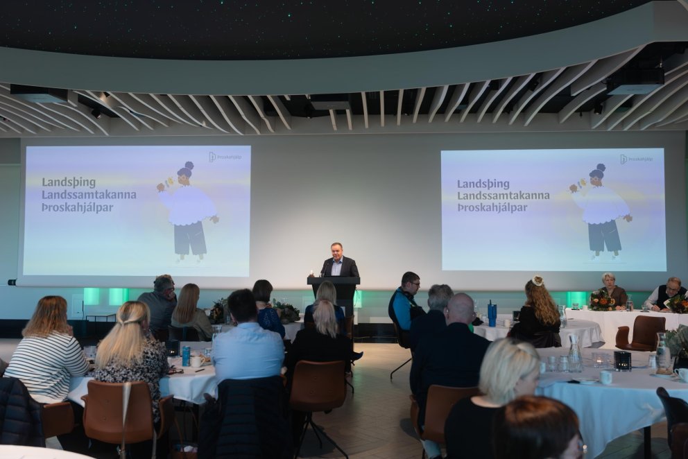 Guðmundur Ármann í pontu á málþingi Þroskahjálpar, Uppfærsla — betri þjónustu fyrir fatlað fólk, s…