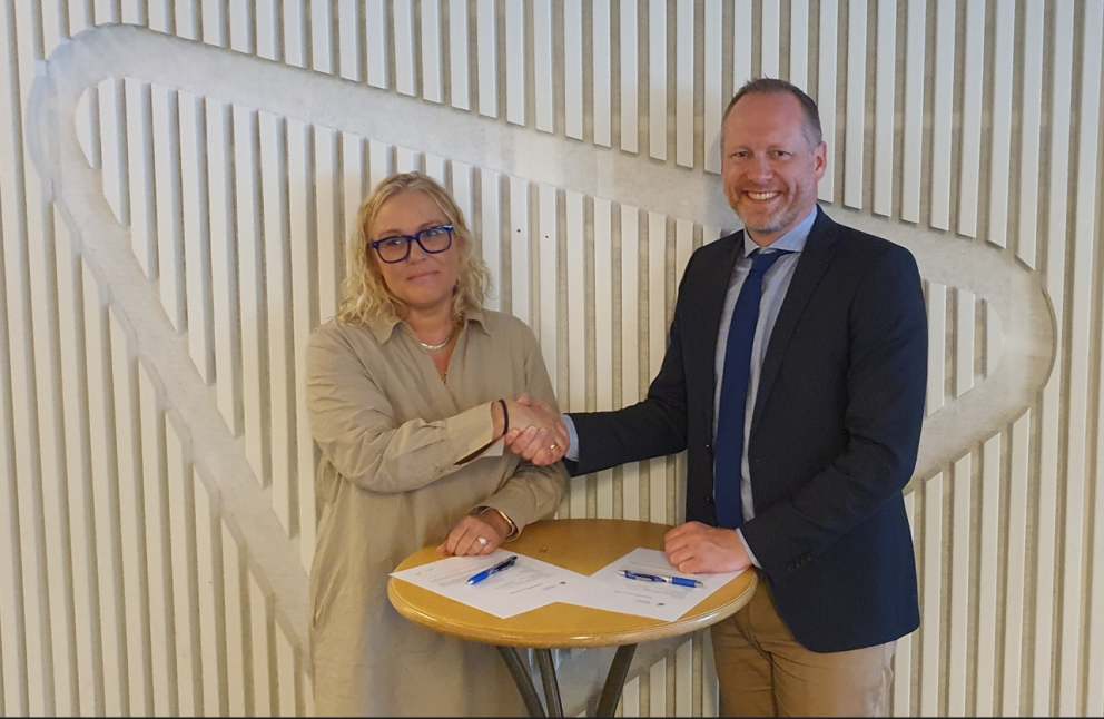 Unnur Helga Óttarsdóttir, formaður Þroskahjálpar, og Guðmundur Ingi Guðbrandsson, félags- og vinnuma…