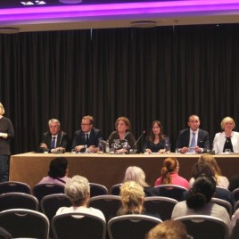 Fundur með forsetaframbjóðendum