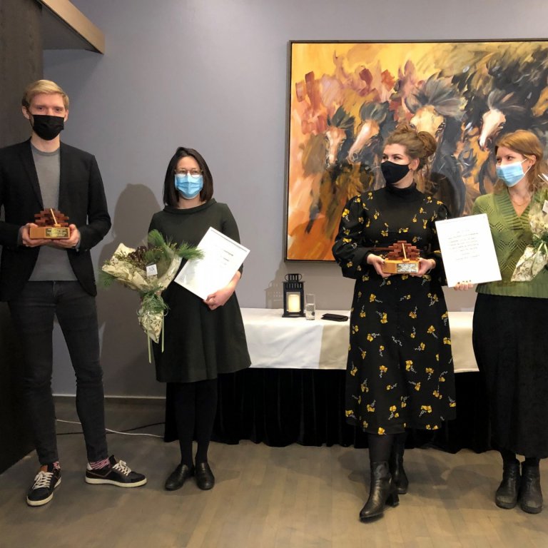 Verðlaunahafar Múrbrjótsins 2020, f.v. Geir Finnsson og Tinna Isebarn frá LUF, Steinunn Ólína Haflið…