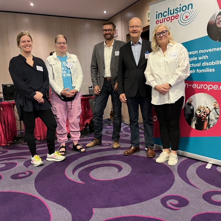 Á myndinni eru Birna (Átak), Inga Hanna (Átak), Milan (Inclusion Europe), Jyrki (Inclusion Europe) o…