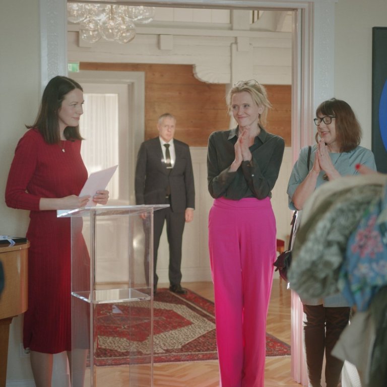 Katarzyna Kubiś við afhendingu verðlaunanna í Höfða ásamt Heiðu Björg Hilmisdóttur borgarstjóra og S…